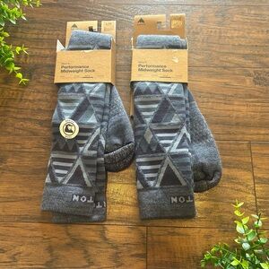 NWT BURTON Men’s Merino Wool Performance Midweight Socks Large 2 pair Italy